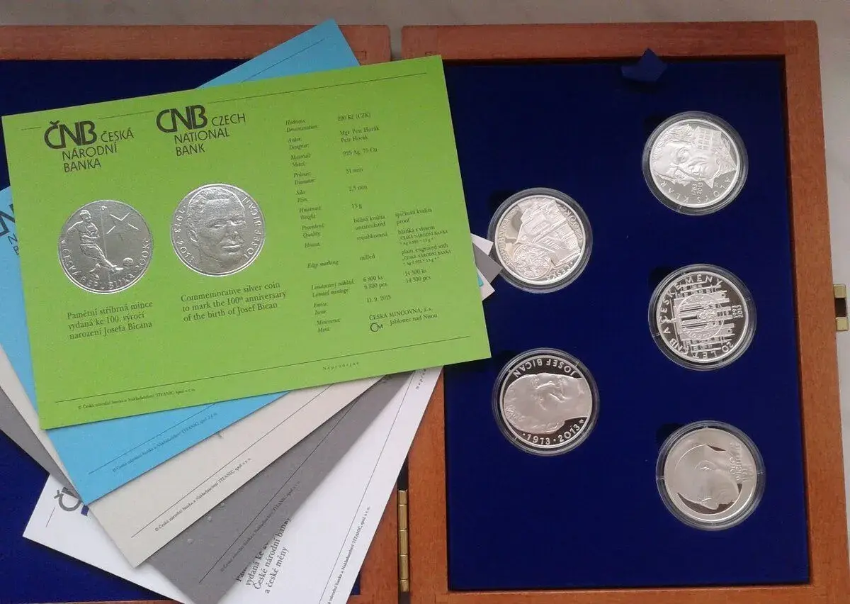 5x mince 200 Kč ročník 2013 - proof-dárkové balení