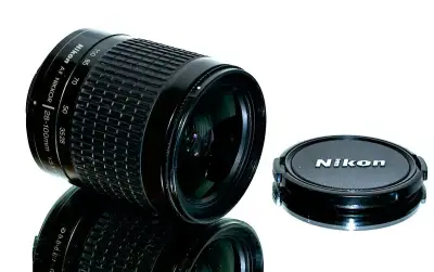Nikon AF Nikkor 28-100mm 1:3,5-5,6G STAV