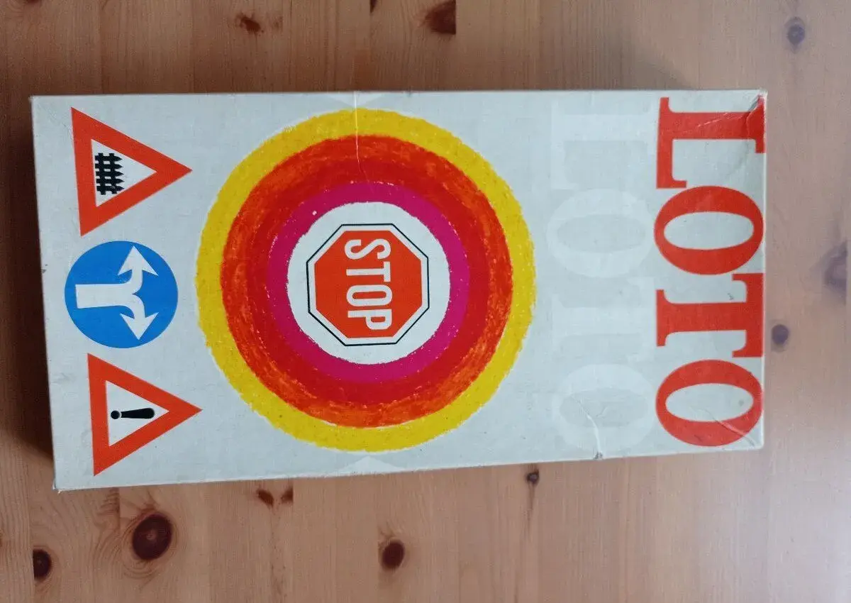 Retro hra Tofa Loto dopravní značky