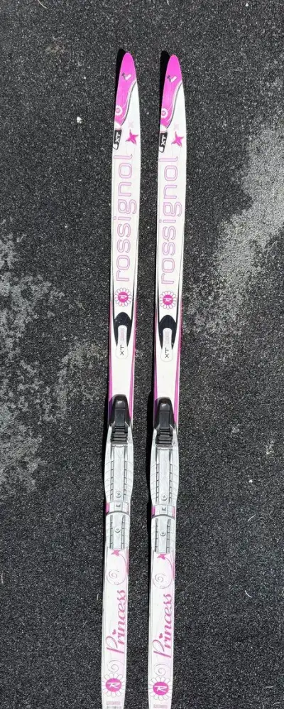 Dětské běžky+vázání Rossignol vel. 130
