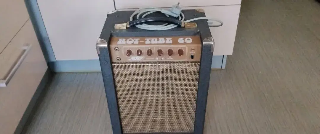 Kytarové Kombo