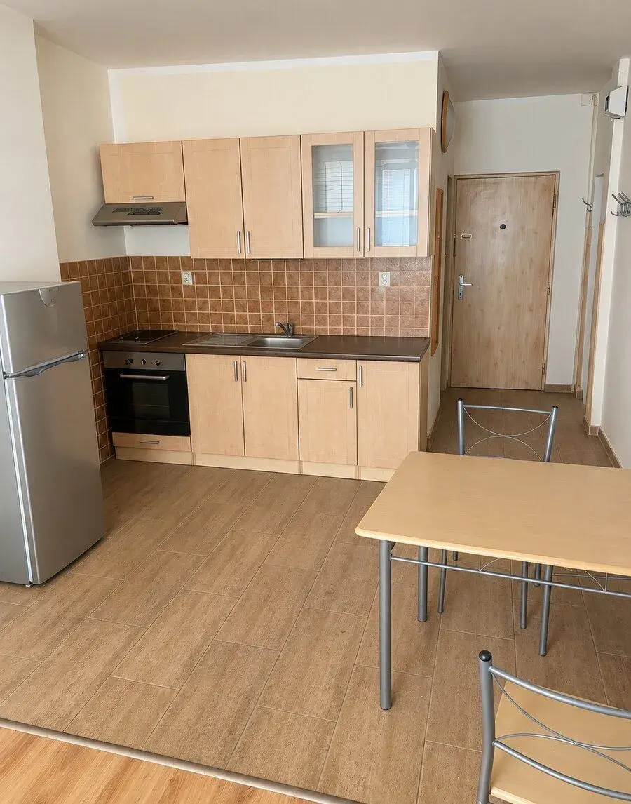 Prodej bytu 1+kk, 33 m² – Pardubice, Studánka