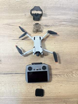 DJI Mini 4 Pro + RC ovladač