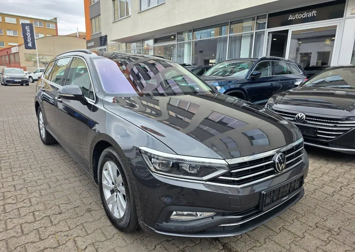 Volkswagen Passat – 2023, 99 145 km