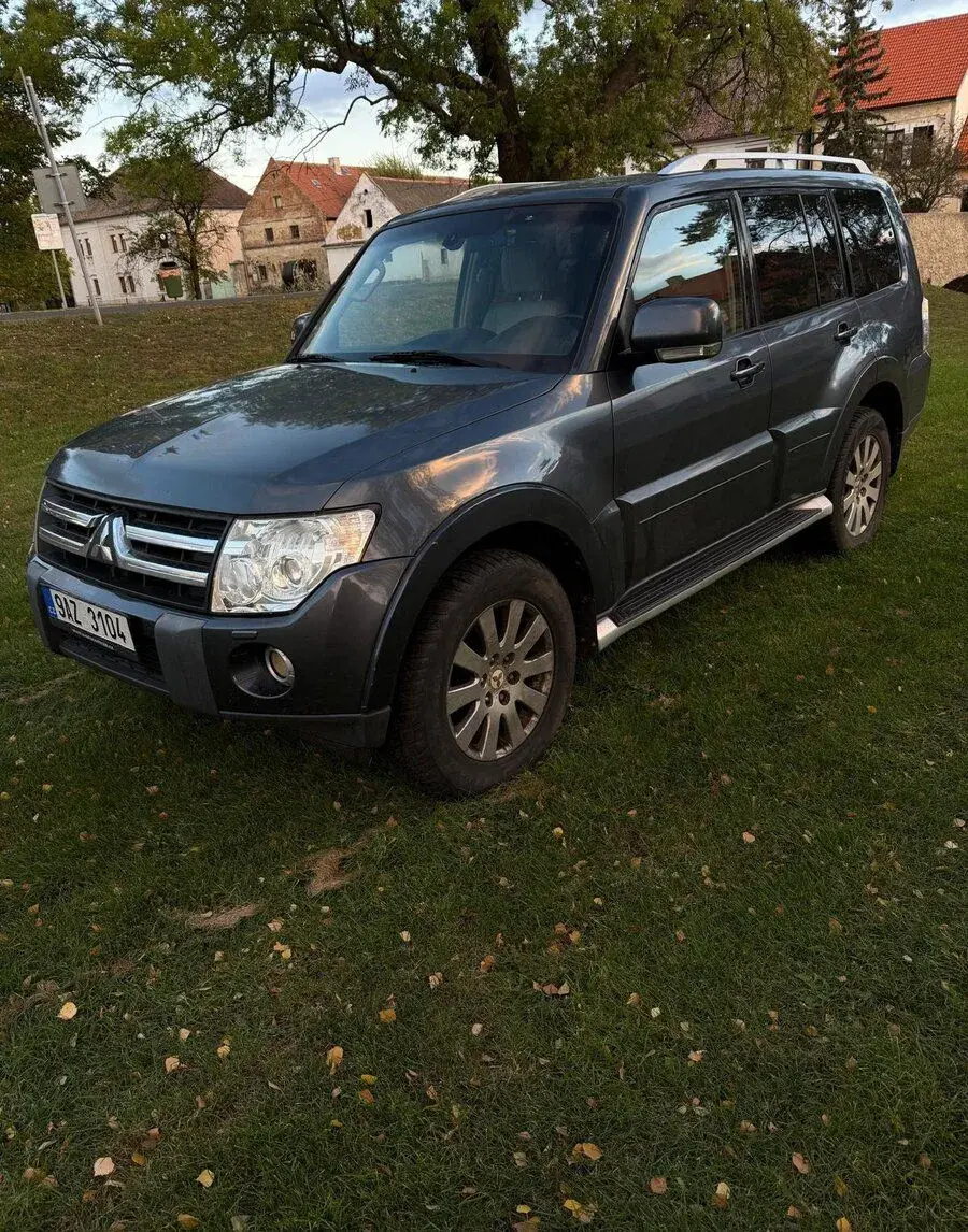 Mitsubishi Pajero – 2009
