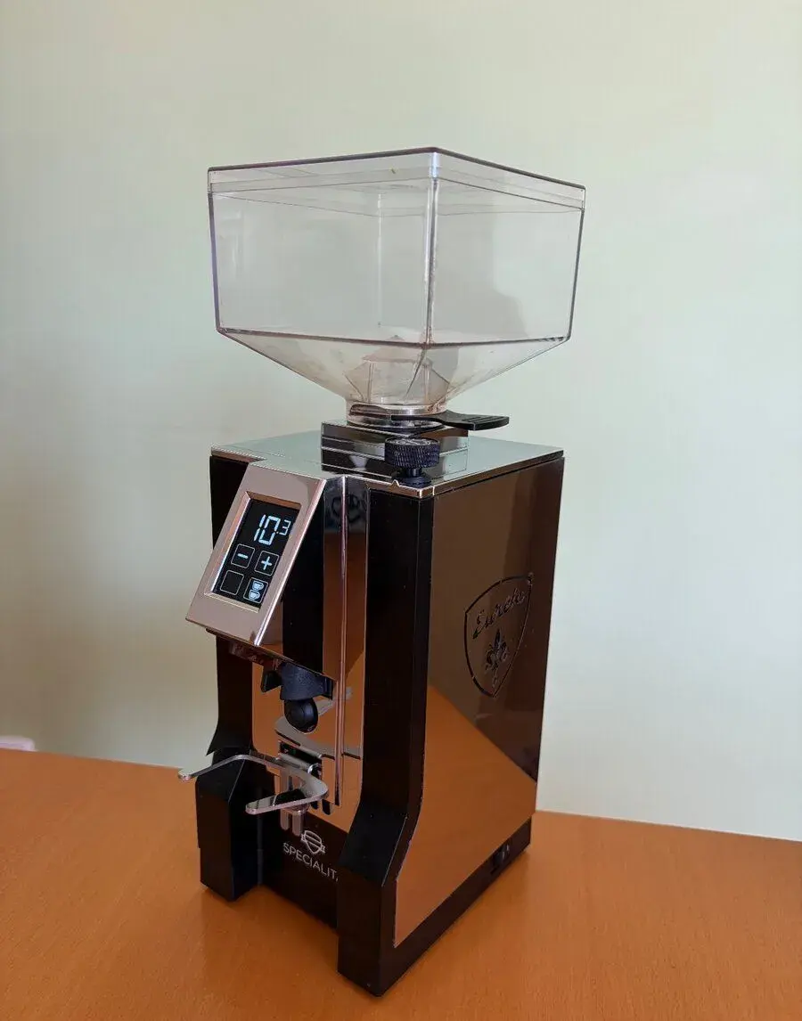 Eureka Mignon Silenzio Chrome – nové kameny 4/2026