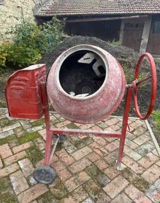 Stavební míchačka na 230V