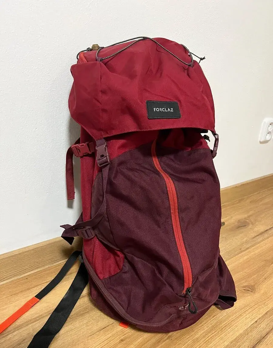 Batoh Forclaz Trek 100 (50 l)