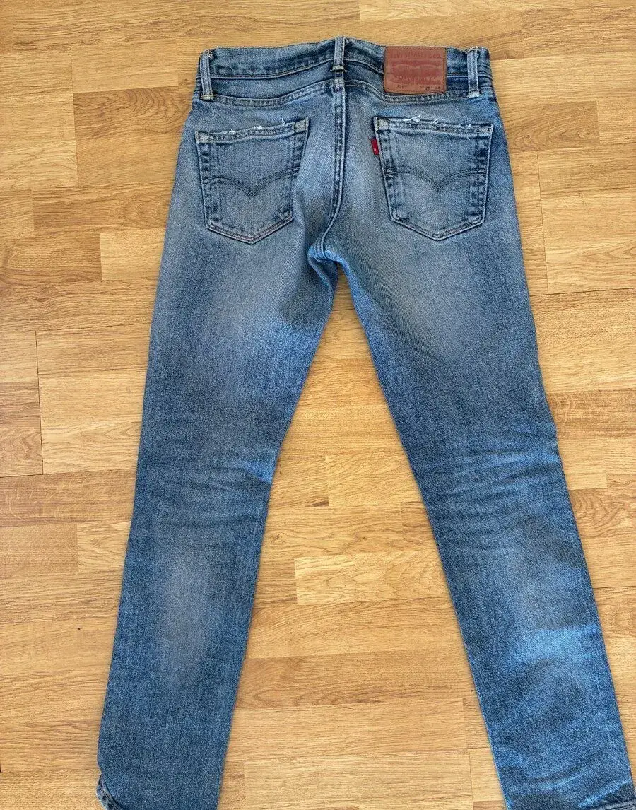 Jeansy Levis