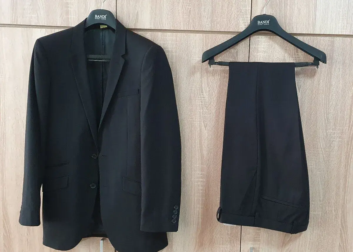 Pánský oblek Bandi 46/188 slim fit, černý, nenošený