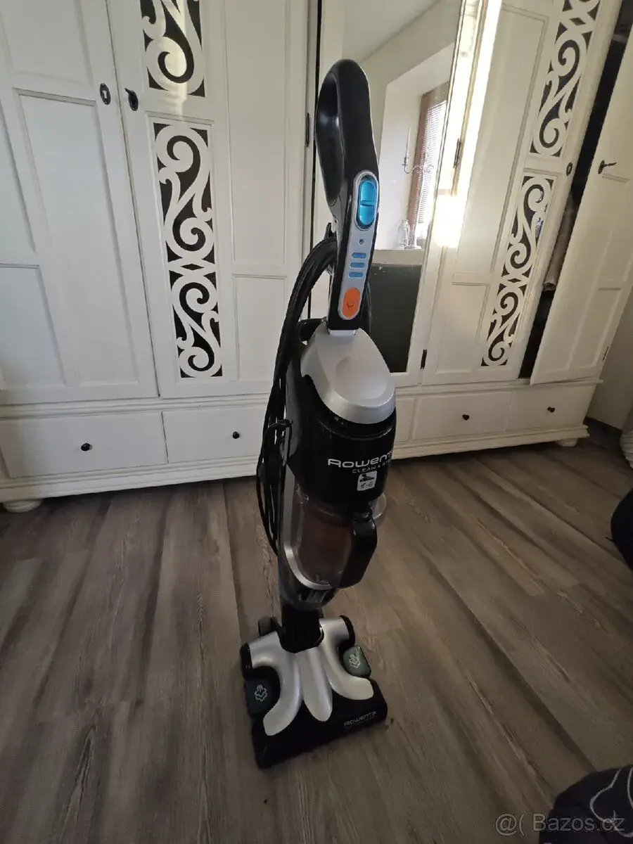 Parní mop Rowenta RY7535WH