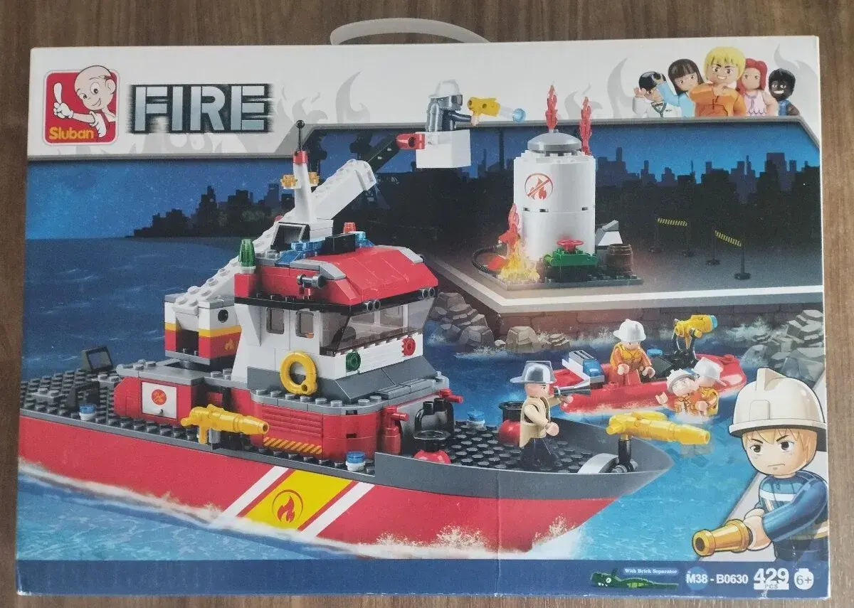 Stavebnice (lego) Sluban Hasiči Záchranná loď M38-B0630