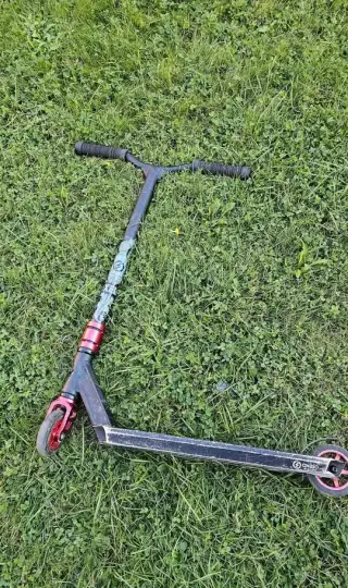 Dětskou freestyle koloběžku