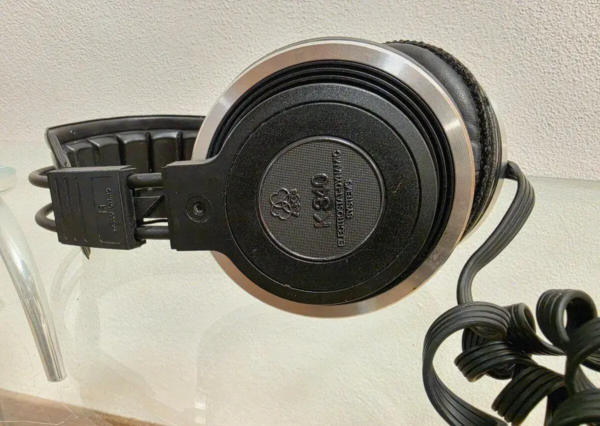 AKG K 340
