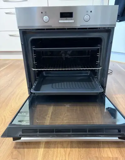Vestavná Trouba Electrolux