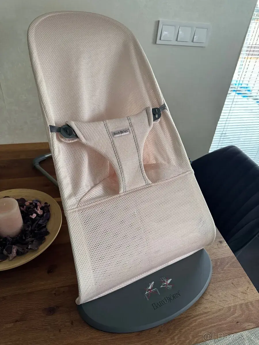 Lehátko/houpatko BabyBjörn včetně příslušenství
