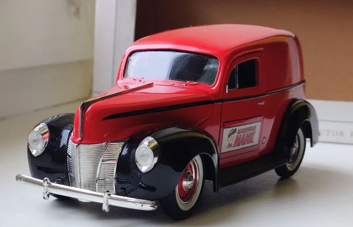 1:25 1940 Ford Metal Limited Edition Speccast