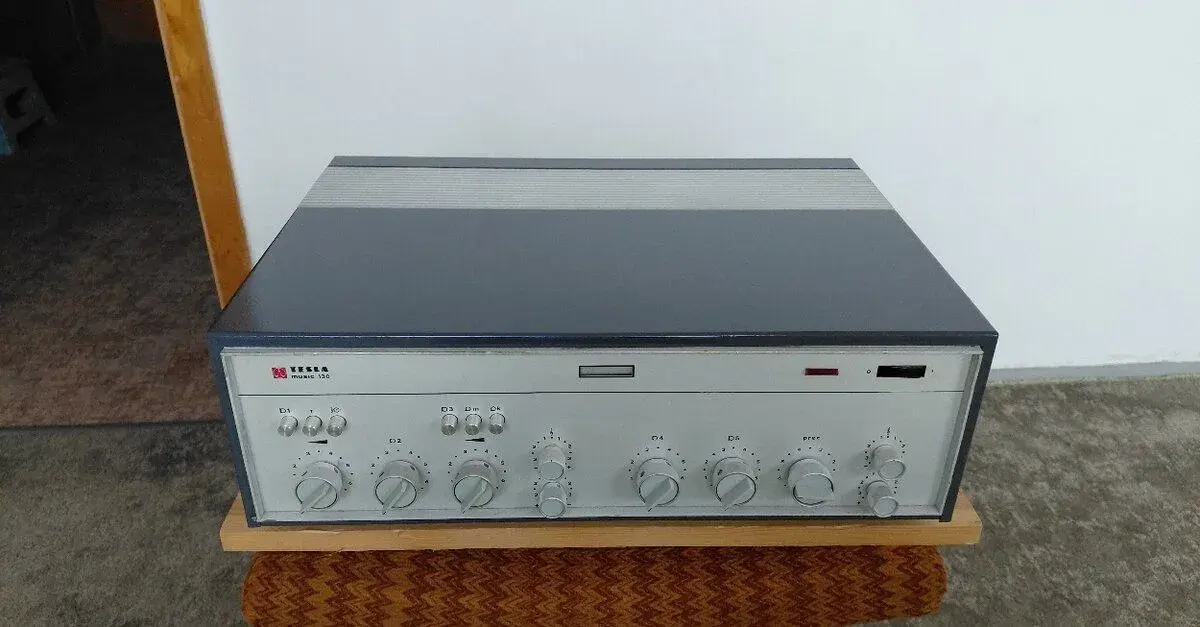 Zesilovač Music 130 a reprobox.