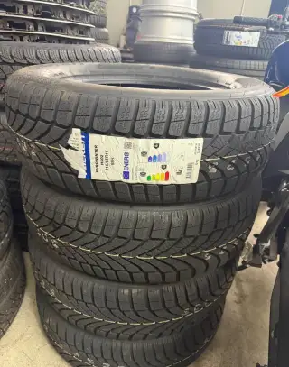 215/65 R16