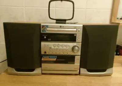 LG LX-M230.