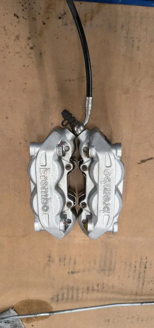 Brzdové třmeny Brembo