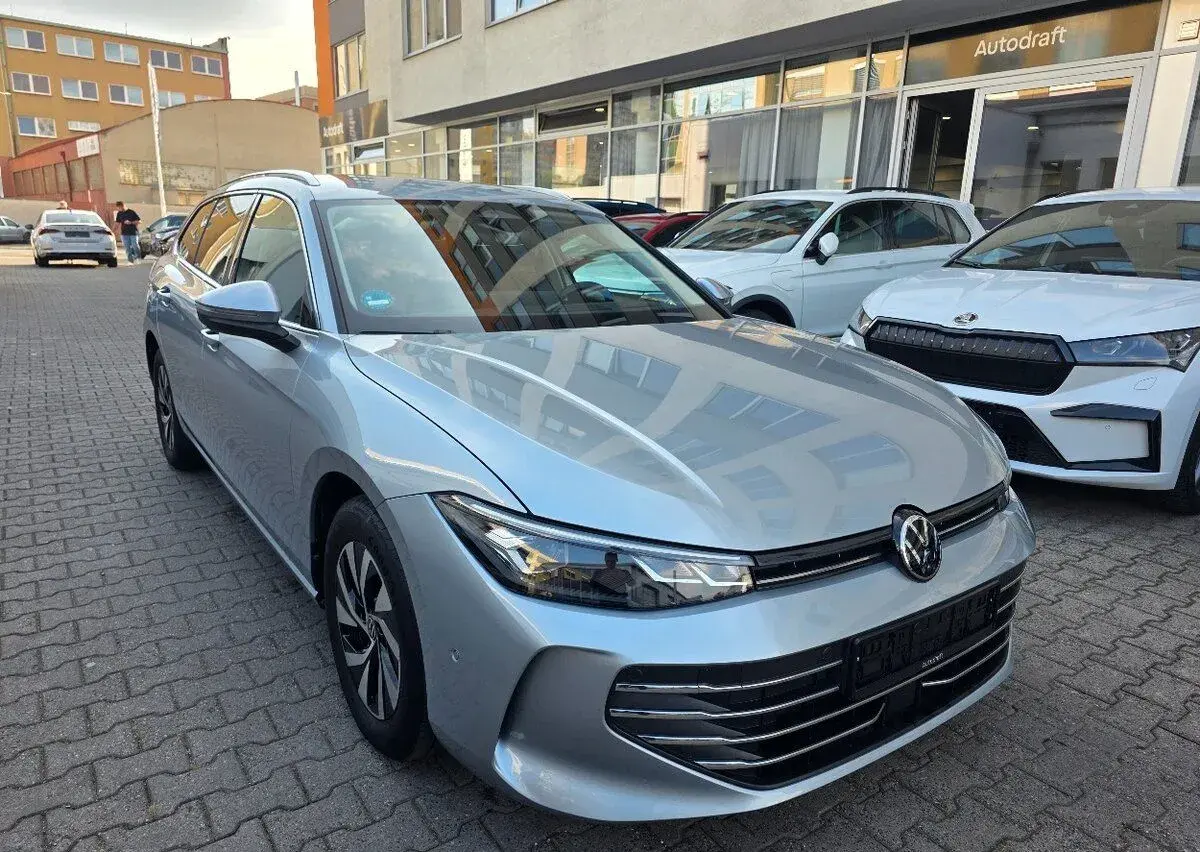 Volkswagen Passat – 2024, 73 557 km
