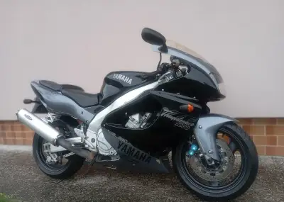 YAMAHA YZF 1000 Thunderace