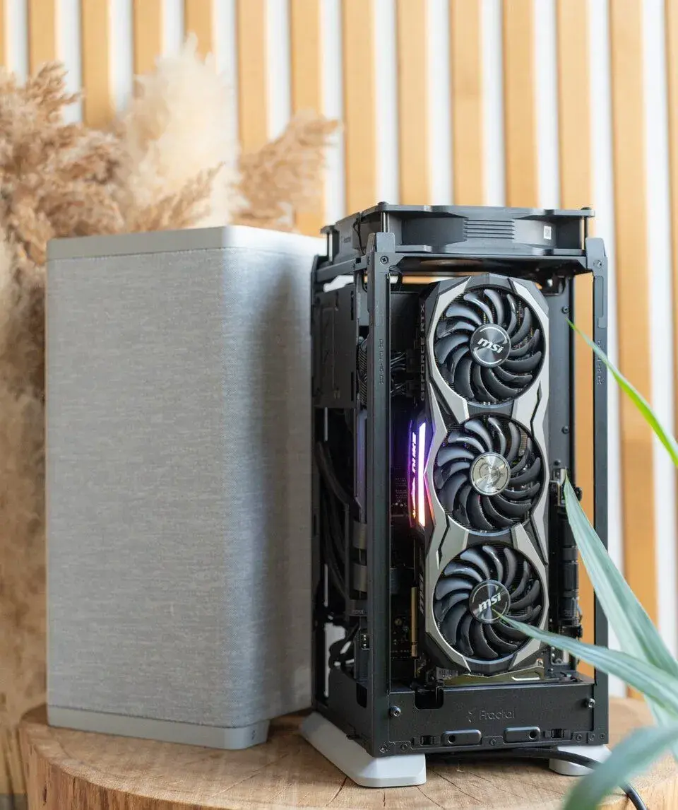 MINI HERNÍ PC - Core i7-10700F / 16GB / 1TB SSD / RTX 2080