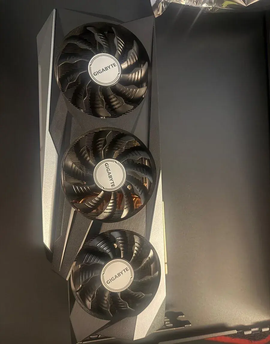GIGABYTE GeForce RTX 3080 Ti GAMING OC 12G – 12GB GDDR6X