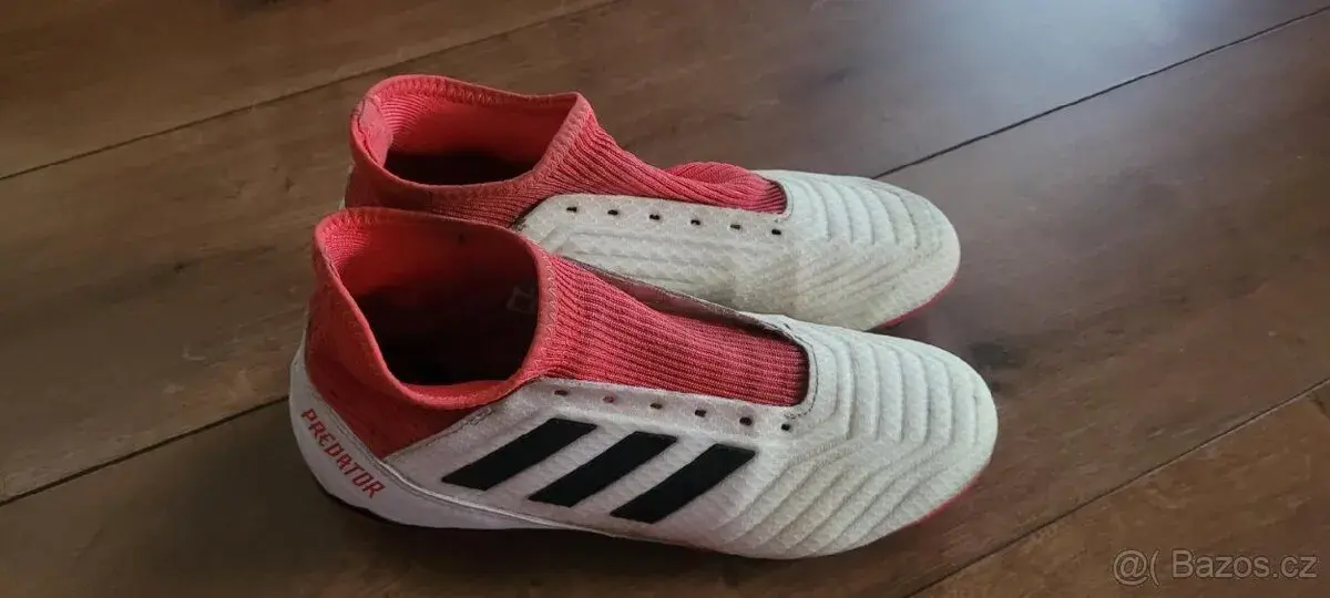 Kopačky Adidas Predator velikost 42