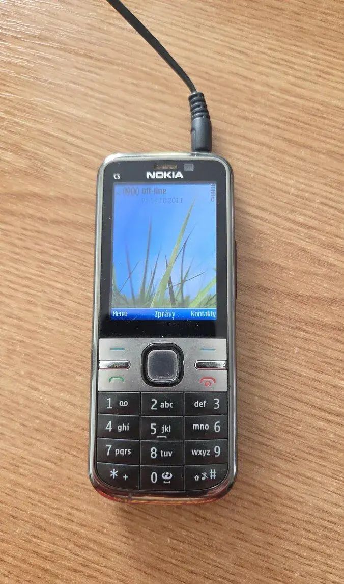 NOKIA C5-00.2 (RM-745)
