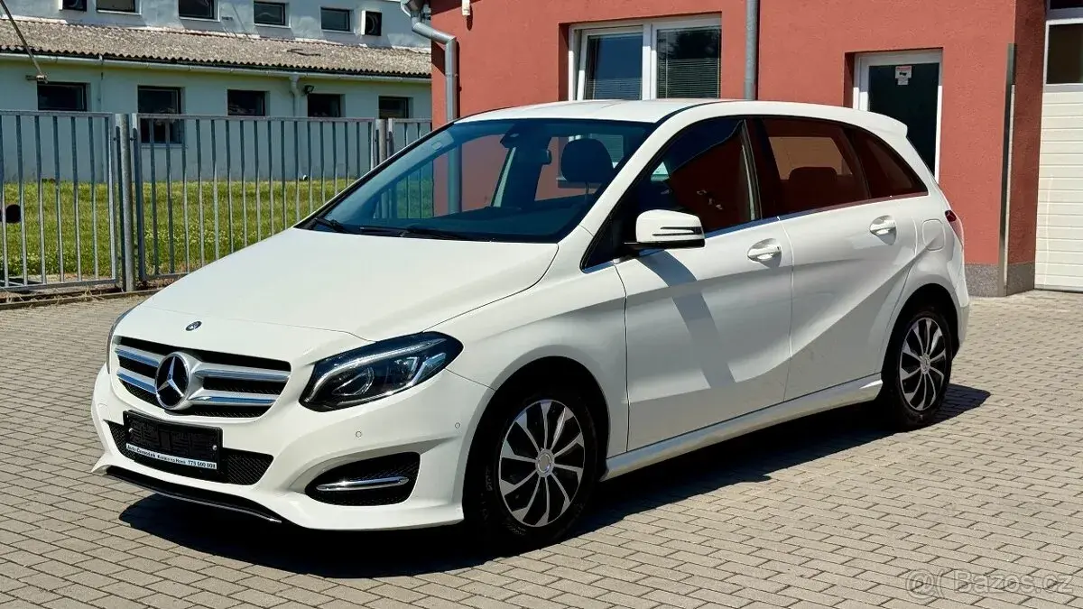 Mercedes-Benz Třídy – 2017, 129 374 km