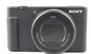 Sony ZV1 vlogovací kamera + mikrofon, dummy baterie, přísluš