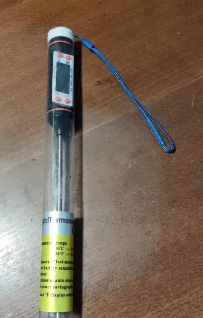 Digitální vpichovací teploměr -50 °C až +300 °C