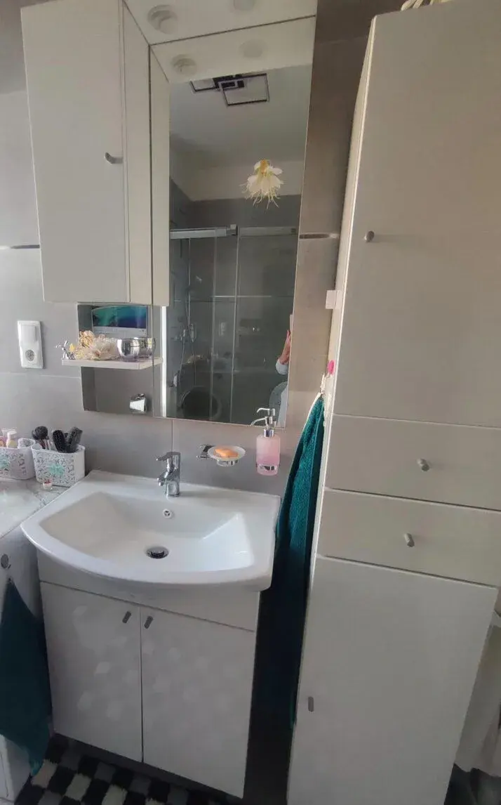 Koupelnový nábytek