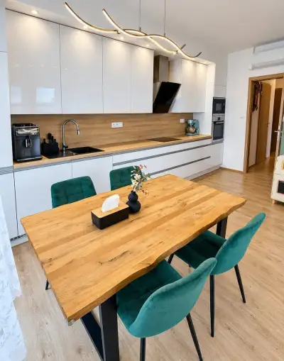 Prodej krásný byt Včelná, České Budějovice 66 m², 3kk balkon