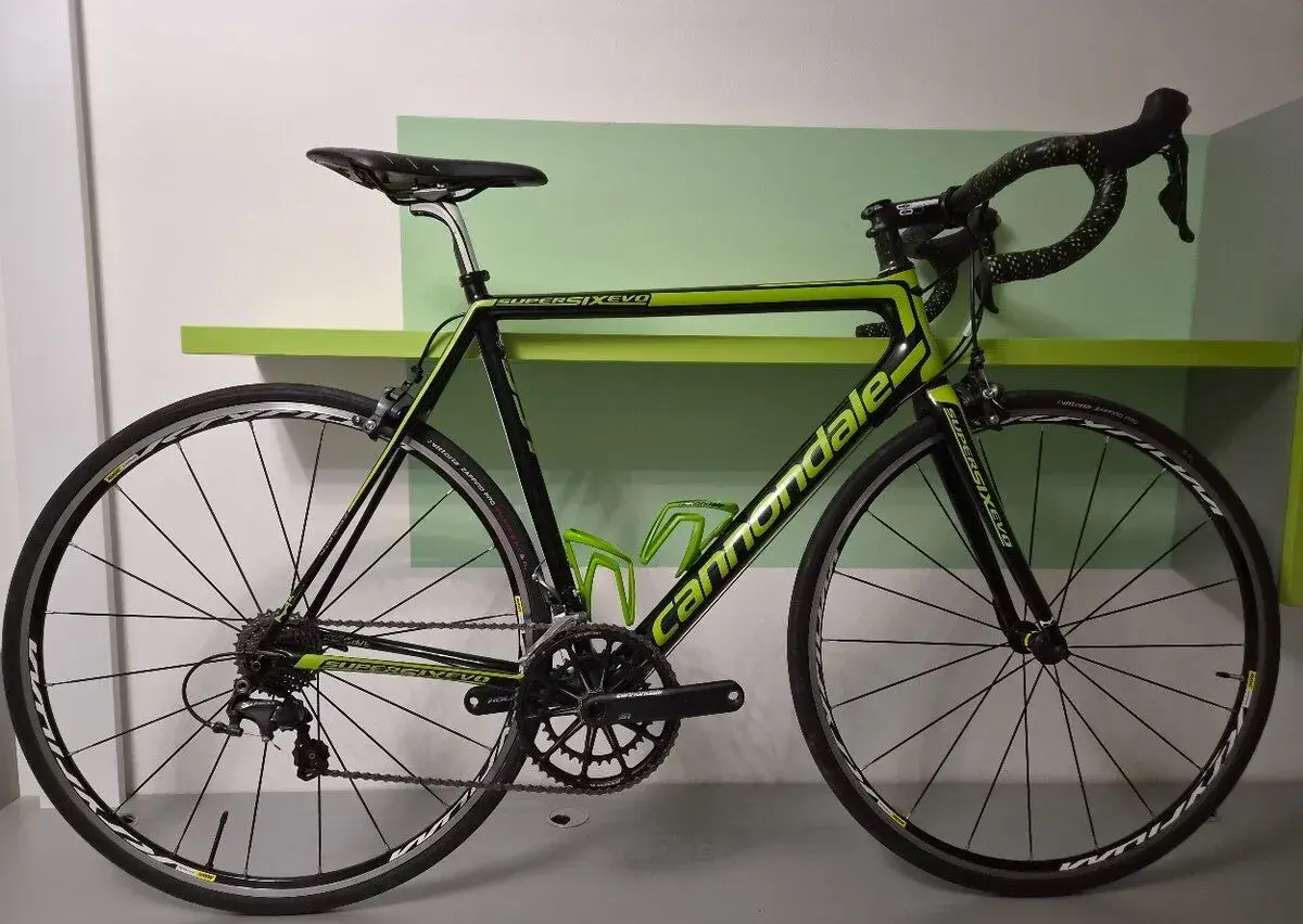 Silniční kolo Cannondale SuperSix Evo Hi-Mod Ultegra