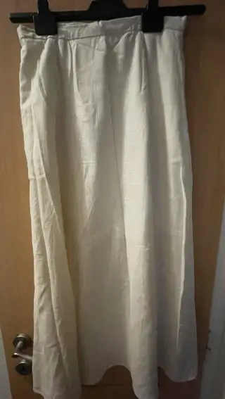 Dámská dlouhá bílá sukně, vel. 36