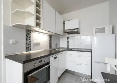 Pronájem bytu 1+kk, Vondroušova, Řepy, 18500 Kč/měs, 35 m2