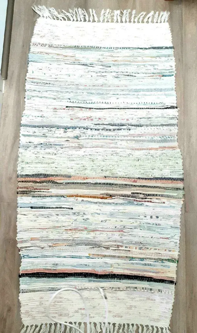 Koberec IKEA. 140 x 70 cm.