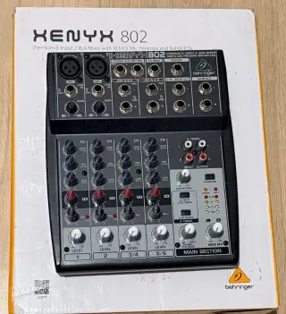 Behringer xenyx 802