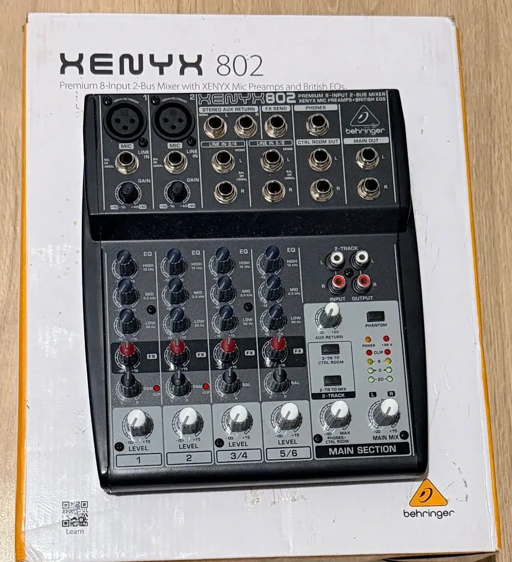 Behringer xenyx 802