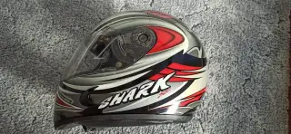 Moto helma SHARK