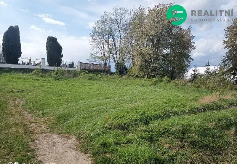 stavební pozemek Medlovice