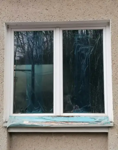 Dvoukřídlé okno - dvojsklo, otevíravé + ventilačka