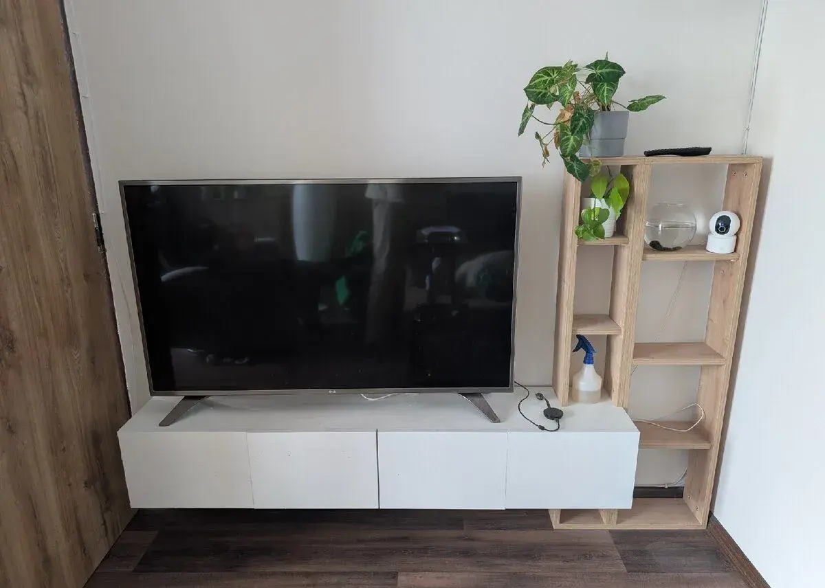 Televizní stolek - Pana z 4home