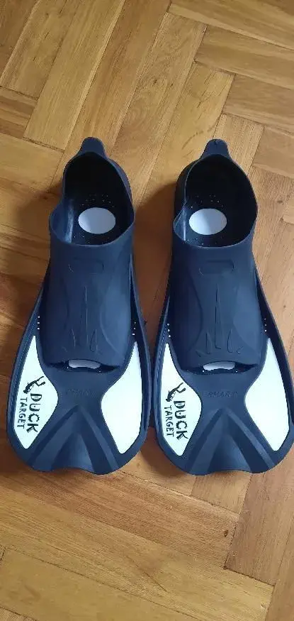 PLOUTVE 42-43