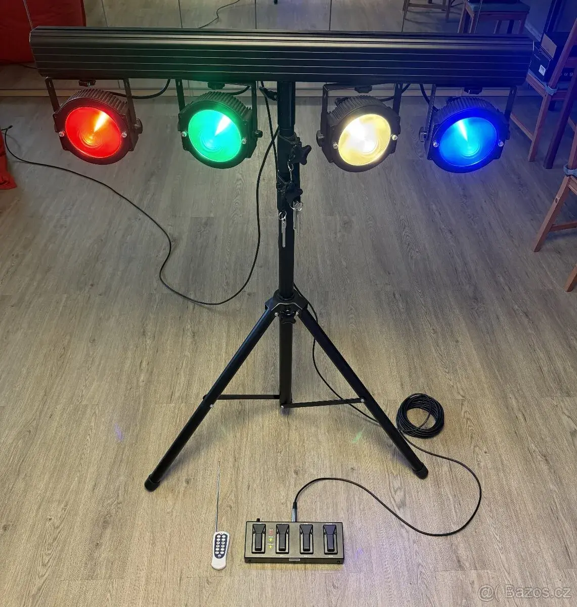 2× American DJ Dotz TPAR System – kompletní LED světla
