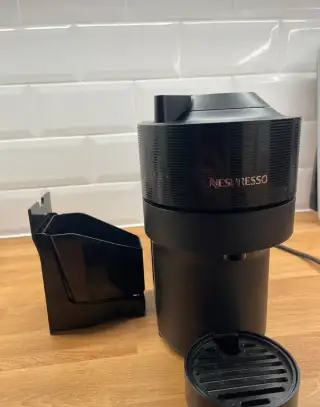 Kávovar Nespresso Vertuo Pop