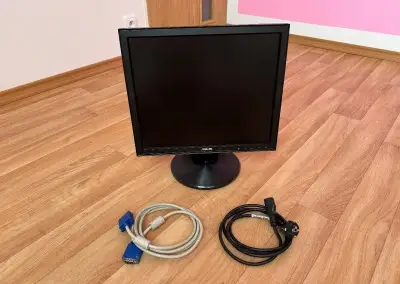 LCD monitor ASUS – perfektní stav, včetně kabelů